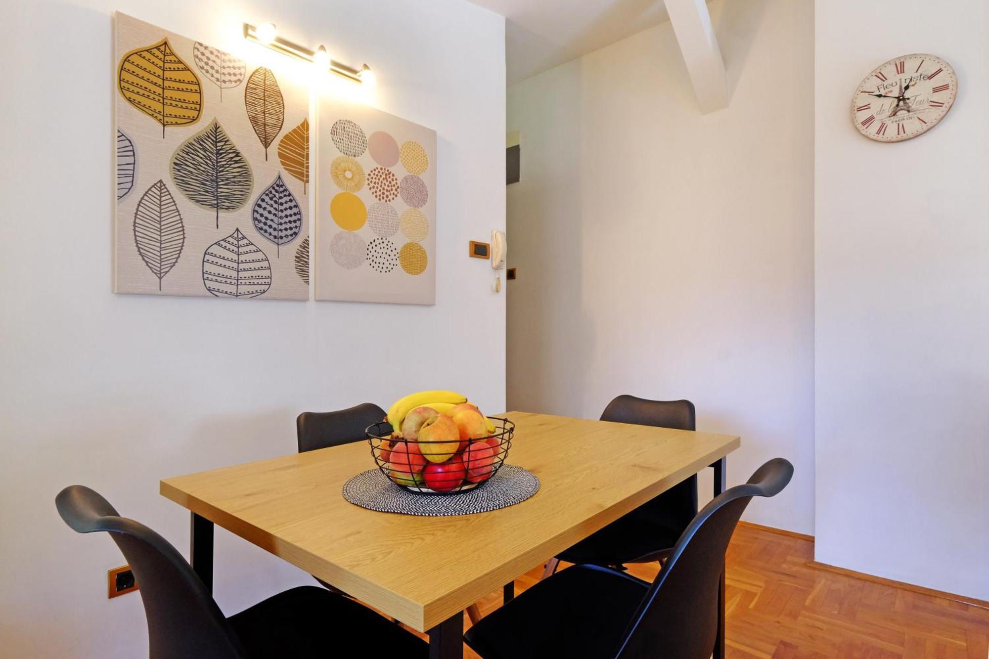 Red Tree Apartment Belgrad Dış mekan fotoğraf