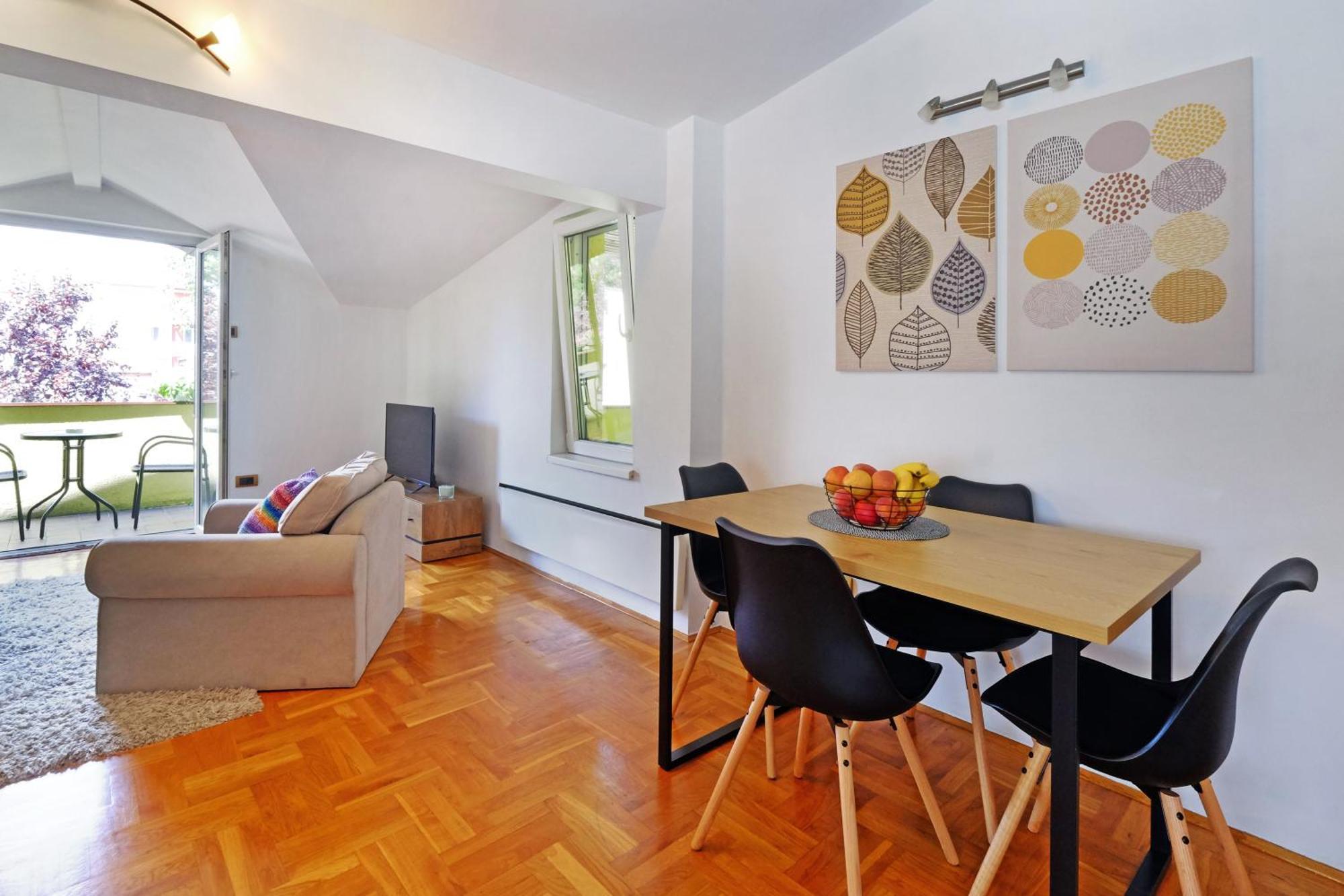 Red Tree Apartment Belgrad Dış mekan fotoğraf